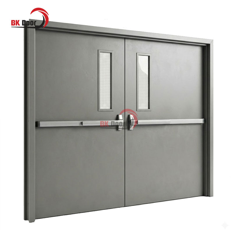 Nhà máy thường ứng dụng cửa thép chống cháy với khả năng chịu nhiệt cao 