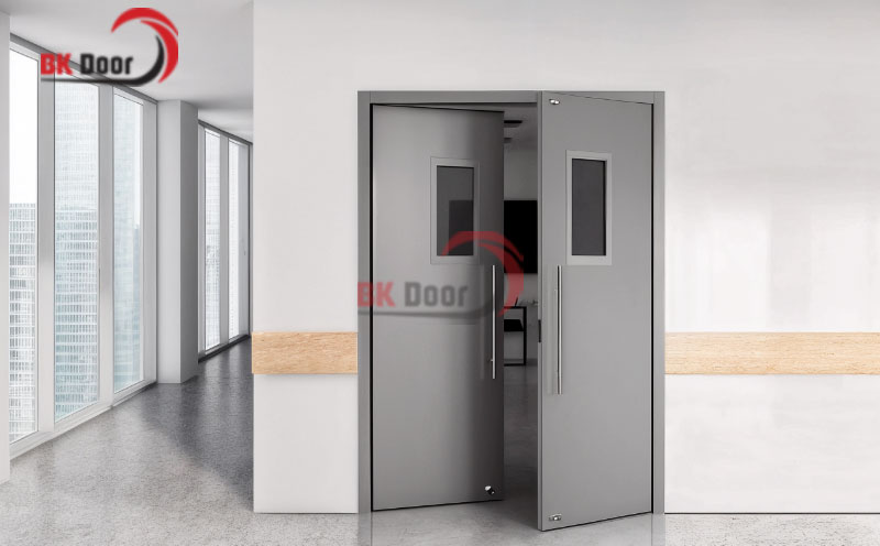 Ứng dụng cửa thép chống cháy cho các công trình văn phòng hoặc trung tâm thương mại làm cửa thoát hiểm 