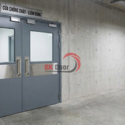Cửa chống cháy 2 cánh có ô kính có nhiều ứng dụng