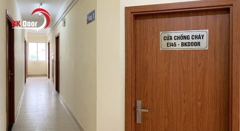 Cửa chống cháy 45 phút dùng nhiều cho các chung cư mini