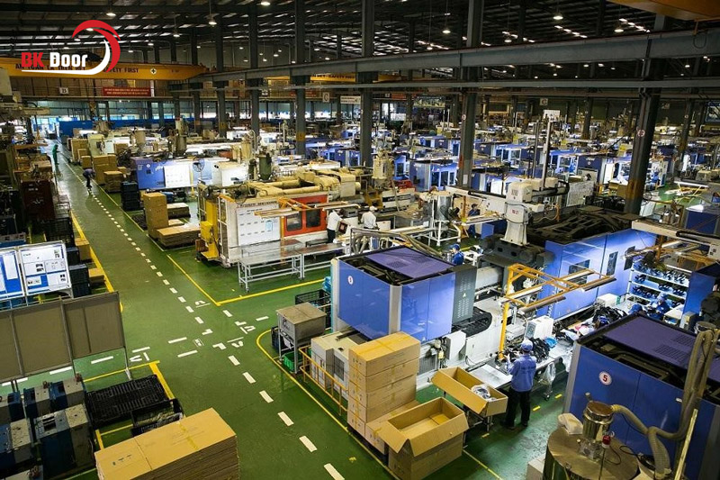 Nhà máy là nơi tập trung lượng lớn hàng hóa, máy móc giá trị cao, tiềm ẩn nguy cơ cháy nổ