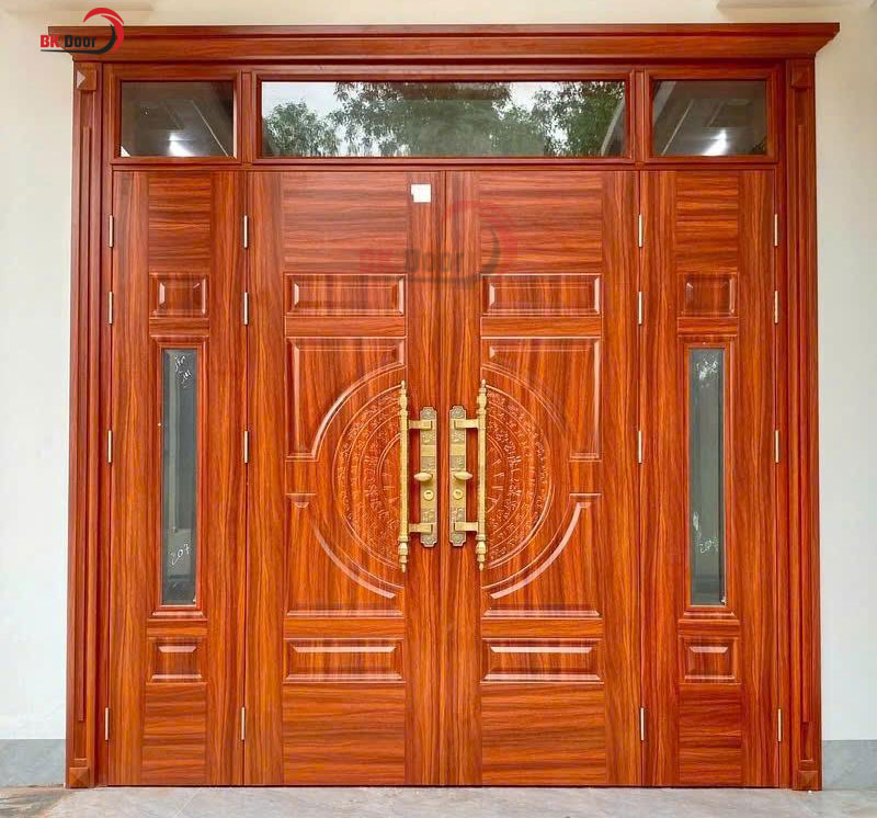 Mẫu cửa thép vân gỗ 4 cách lệch độc đáo