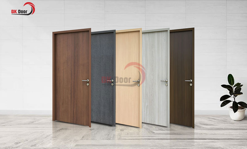 Mẫu cửa và màu cửa ảnh hưởng tới giá cửa thép vân gỗ