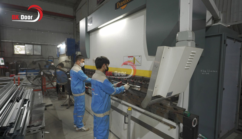 Quy trình sản xuất là lắp đặt cửa chống cháy tại Nghệ An của BK Door