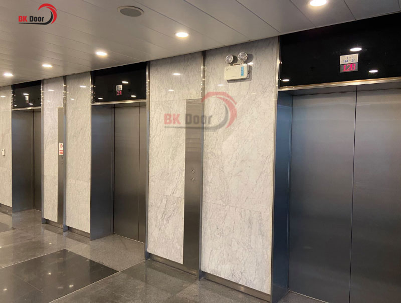Cửa chống cháy thang máy E120 phù hợp với các công trình có quy mô lớn 