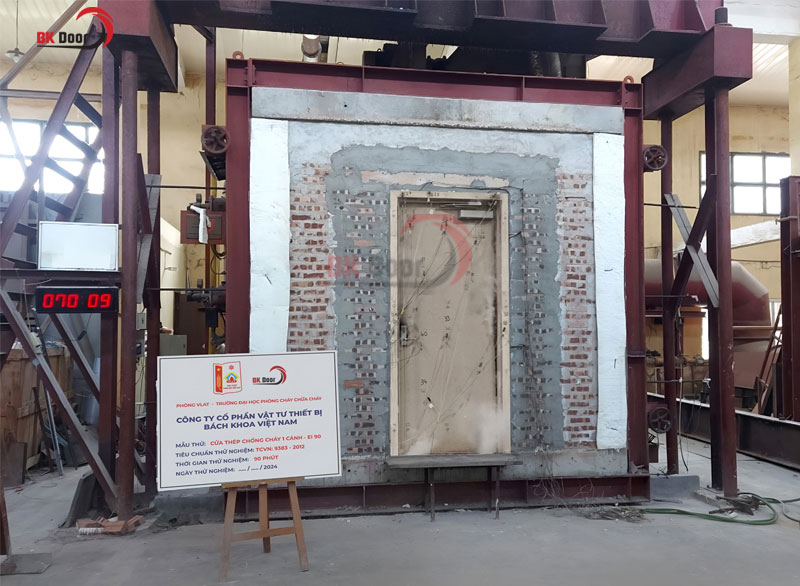 Quy định về đốt thử nghiệm mẫu cửa chống cháy 