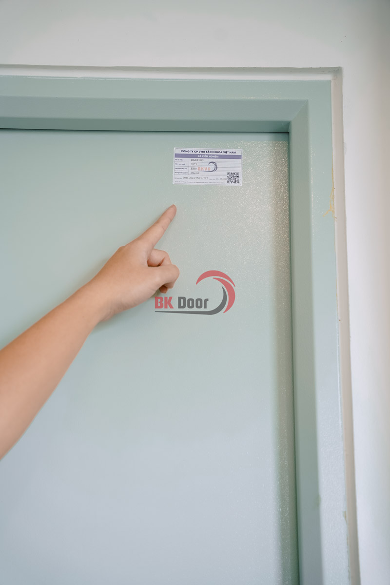 Tem kiểm định cửa chống cháy BK Door tại Summit Vĩnh Phúc