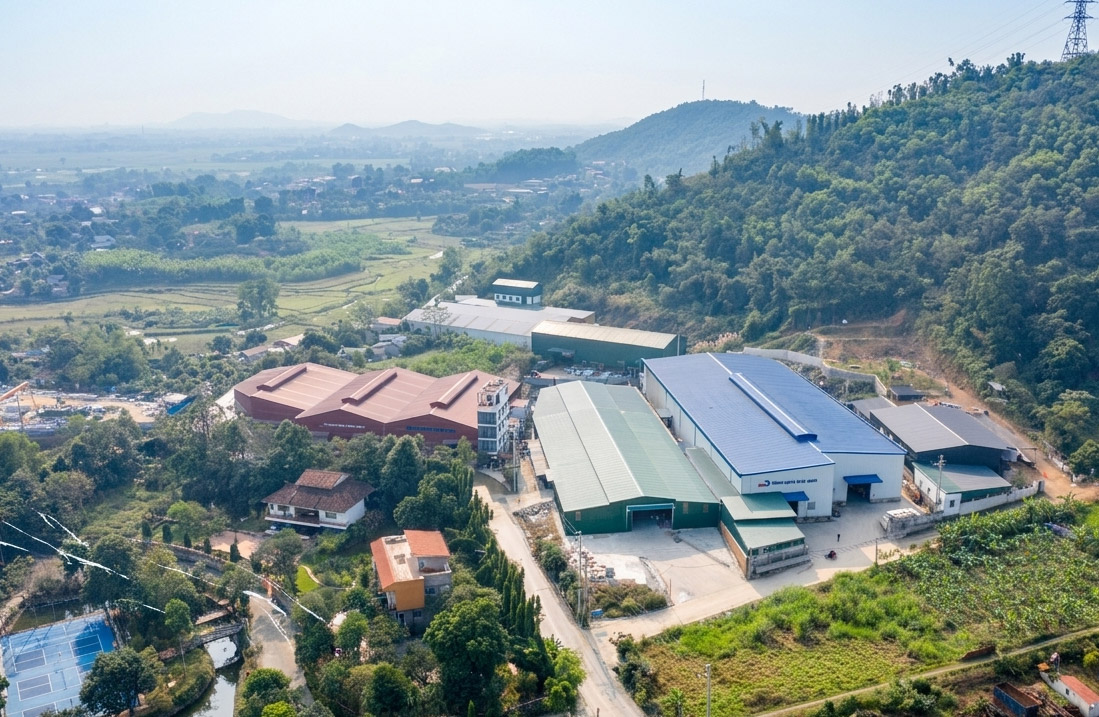 Cụm nhà máy BK Door (Bách Khoa Việt Nam) tại Bùi Trám