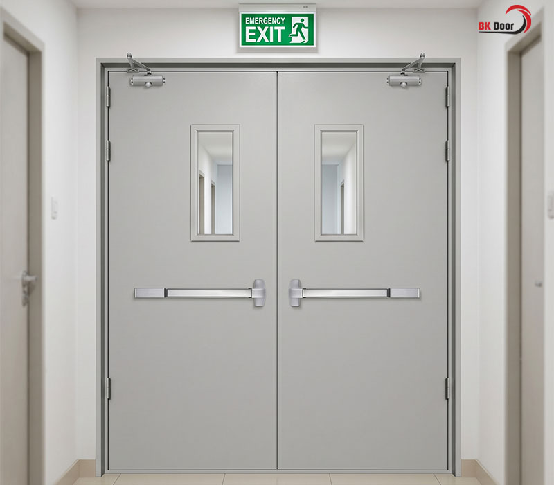 Cửa chống cháy có ô kính giúp tăng khả năng quan sát