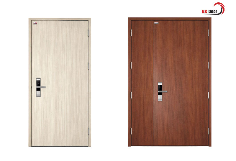 Mẫu cửa thép vân gỗ làm cửa chính căn hộ chung cư